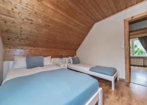 Domek Maja-domek z jacuzzi i kominkiem