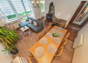 Domek Maja-domek z kominkiem - Czernichów