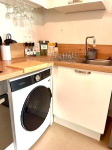 Appartements Parfum de Provence, terrasse, centre-ville, parking prive : photos des chambres