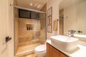 Lux Suite with Private Plunge Pool and Gym