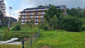 Krásný apartmán u sjezdovky v Janských Lázních