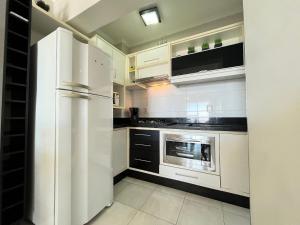 B378 - Apto p 06 pessoas perto da praia em Bombas