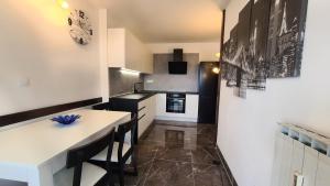 Urbana Rijeka - dvije spavaće sobe - blizu centra - brzi internet