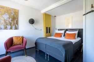 Double Room with Private Bathroom room in Stadslogement Westersingel