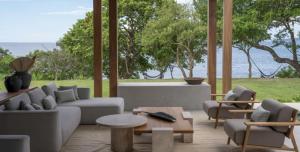 Kupuri Beachfront Villa-3