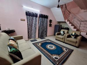 Salt Life Beach Resort couples stay