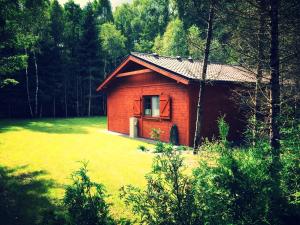 Leśna Kryjówka- Domki w Borach