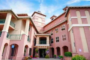 Borgata Lodge Resort - Winfield