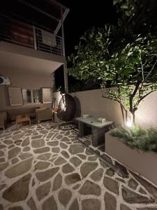 Lemon Tree Apartment