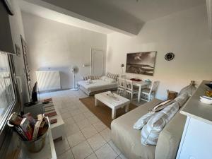 Lemon Tree Apartment