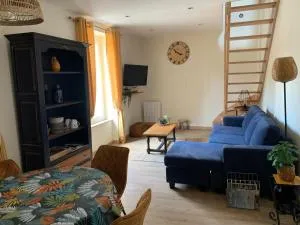 Le Petit Perché - La Rouge