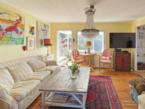 8 person holiday home in KLÖVEDAL-By Traum