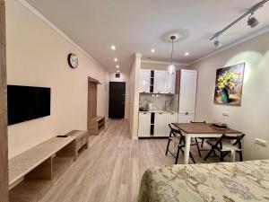 Apartment Bi Residence