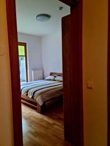 Woodstone 6 