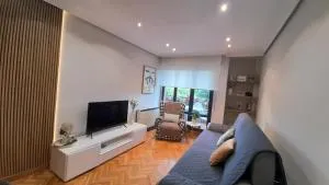 ZUBEROA- vistas, terraza y parking - Aia