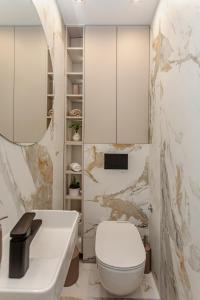 Stunning apartment Bella on Žnjan Beach, private parking