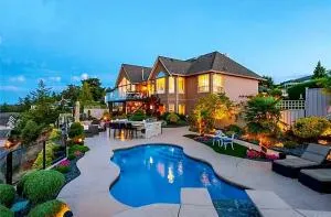 Oceanfront Gated villa - Nanaimo
