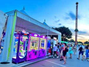 Coralia Luna Park Apartments