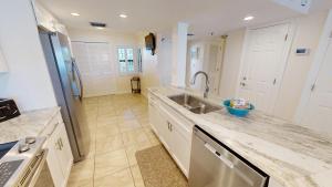 Inlet Reef 204- by Holiday Isle Properties