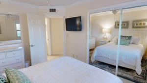 Inlet Reef 204- by Holiday Isle Properties