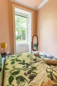 The Peach Room - Эдинбург