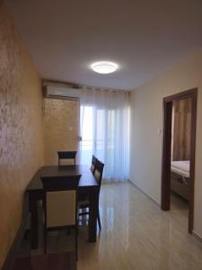 Luka Apartments