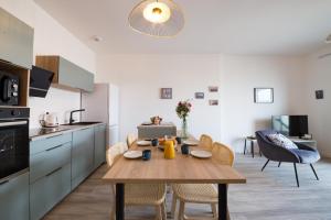 Appartements AR RANNDI - Splendide T3 de standing vue mer : photos des chambres