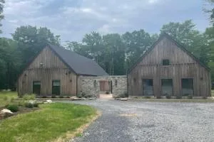 Big Bass Lodge - Alpine Lake