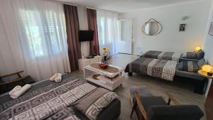 Odisea House