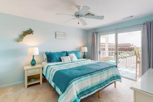 Oasis on the Bay unit 210