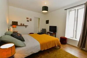 Maison Cherry Plum - 库洛米耶