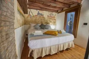LikeHome ViaVecchie -2Rooms-7px - Borgo Malpasso