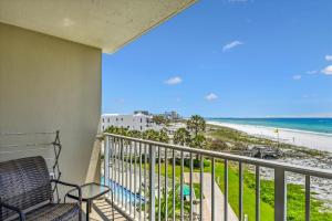 Destin on the Gulf 406-By Holiday Isle Properties