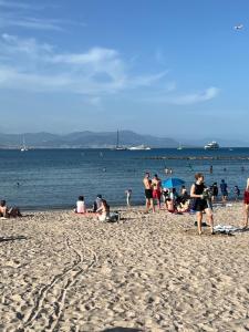 Magnifique appartement proche des plages plus garage privé