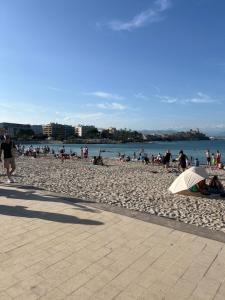 Magnifique appartement proche des plages plus garage privé