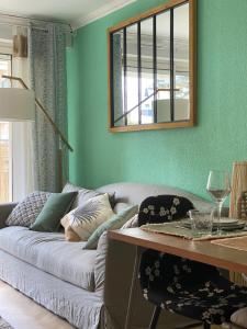 Appartements Chaleureux deux piece coeur de ville avec parking prive : photos des chambres