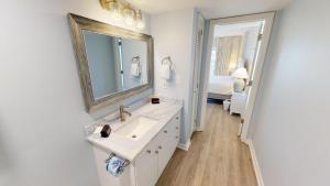 SeaCrest 515AB- by Holiday Isle Properties