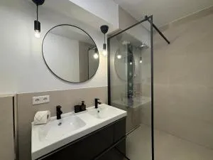 90qm - 5 Zimmer - Parkplatz - Autobahn - blauen See - 希尔泽