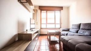 Apartamento con plaza de garaje y ascensor en A Guarda