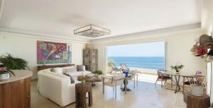 High End Modern Balb Villa in Conchas chinas