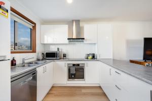 Sea Breeze 3BR WIFI Family and Pet friendly