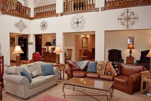 The Villa - WiFi - Satellite - Fireplace - Washer - Dryer - Grill - Garage Access - Large Deck