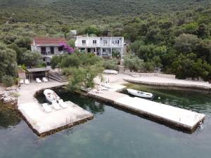 Apartments by the sea Zuronja, Peljesac - 10137