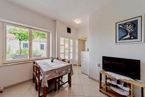 Apartments by the sea Lumbarda, Korcula - 4348