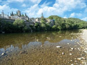 Maisons de vacances Villa in Cessenon-sur-Orb with Private Pool : photos des chambres