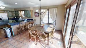 Wildwood - WiFi - Washer - Dryer - Fire Pit - Kids Playset - Fenced In Yard