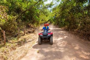 Casa Tropical, Spacious 3 Bedroom Home