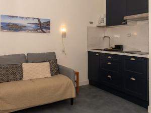 Studio avec Parking au Lavandou, à 10m de la Plage - FR-1-803-11