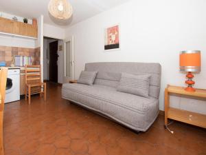 Le Lavandou T2 pour 4 pers, bord de mer, clim, parking - FR-1-803-13