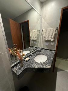 Departamentos Mate de Luna Nuevos, totalmente equipados, Zona residencial sobre Avenida principal, a 10 minutos del centro y 10 de YerbaBuena, 5 minutos Shoping Portal - Descuentos por mas de 2 noches